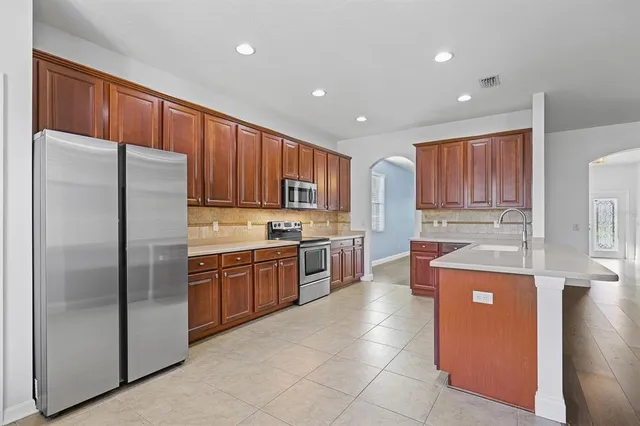 $3,200 | 5832 Tulip Flower Drive, Riverview, FL 33578