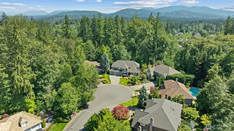 $2,698,000 | 26555 Southeast 15th Street, Sammamish, WA 98075