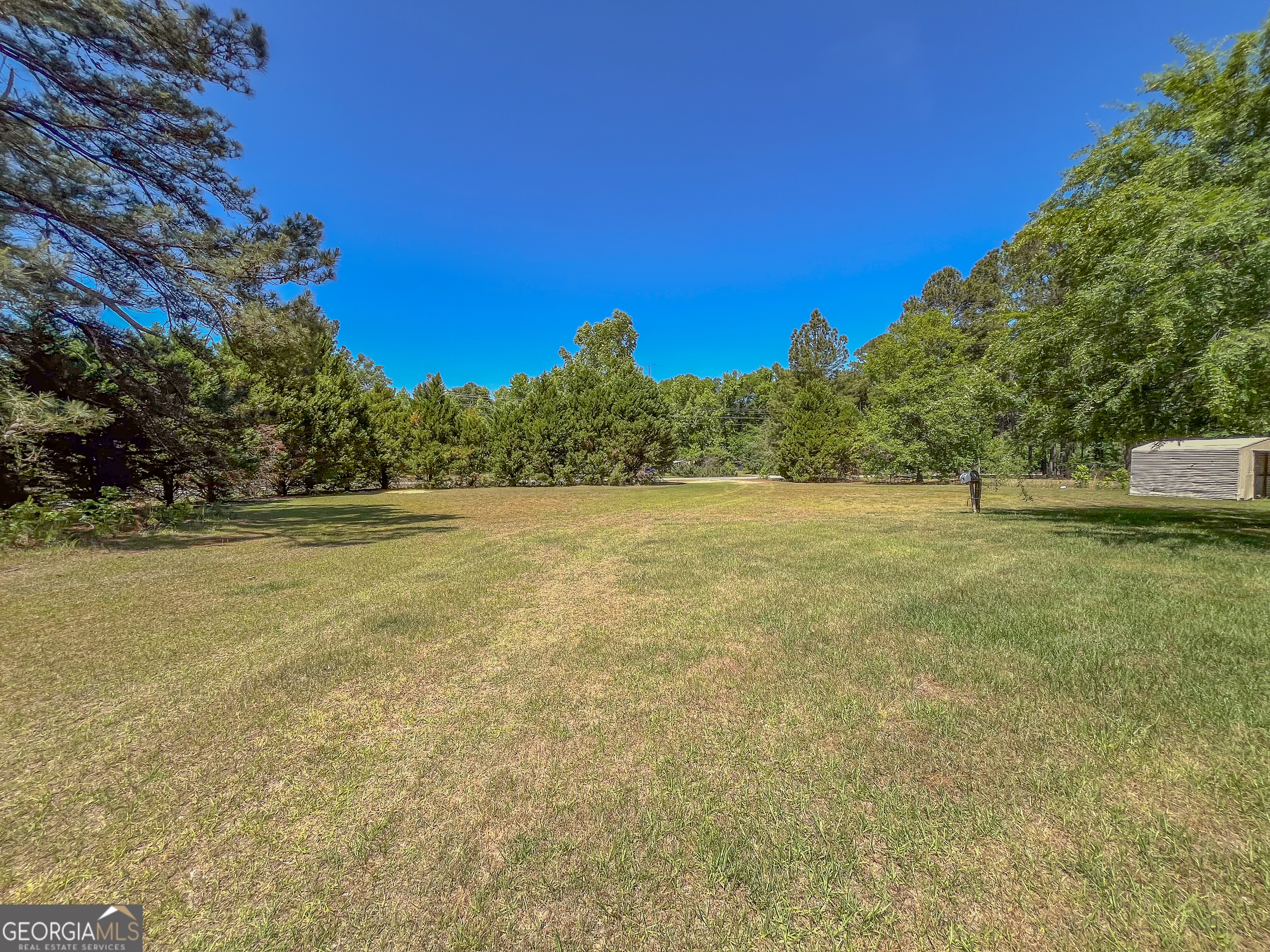508 Denham Road East Dublin, GA 31027 - Photo 2 of 41