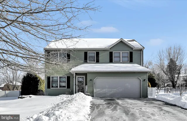 $395,000 | 14 North Butterfly Drive, Myerstown, PA 17067