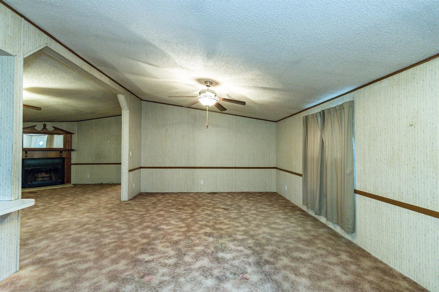 1468 Brazil Road Levelland, TX 79336 - Photo 5 of 45 Front Living Area