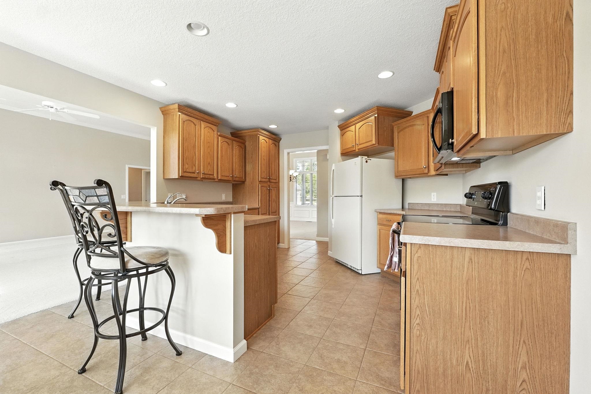 1002 Brandon Way Fort Wayne, IN 46845 - Photo 11 of 28 Gallery Image 11