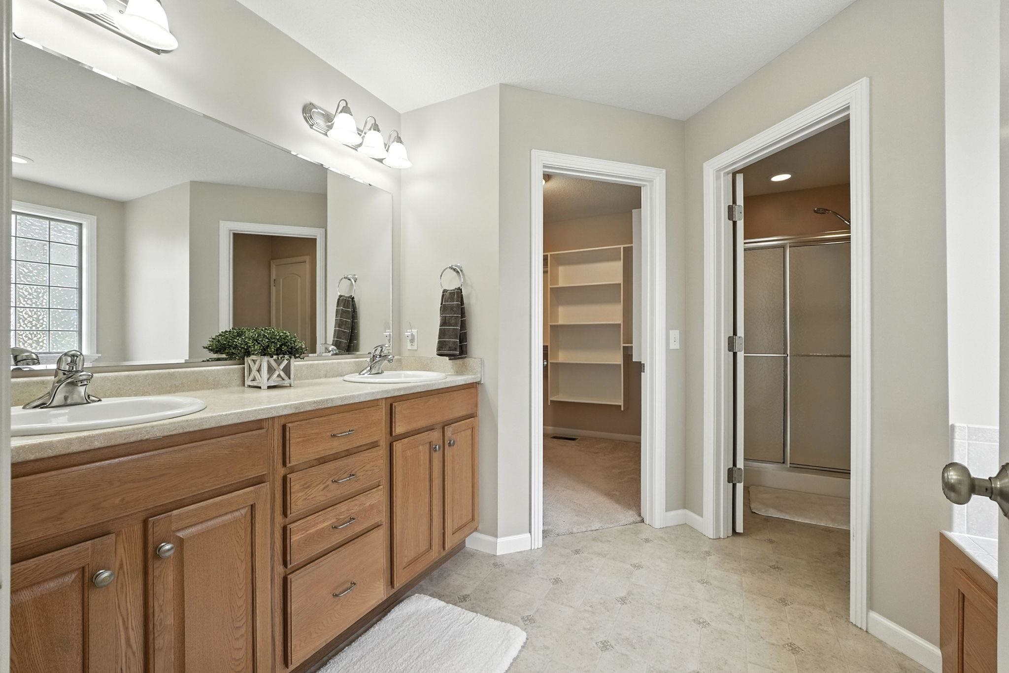1002 Brandon Way Fort Wayne, IN 46845 - Photo 14 of 28 Gallery Image 14