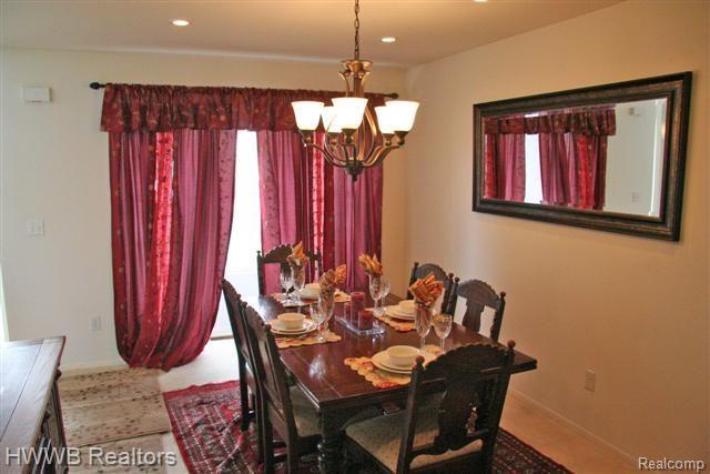 31268 Cedar Ridge Lane Madison Heights, MI 48071 - Photo 4 of 10 04 Dining Room