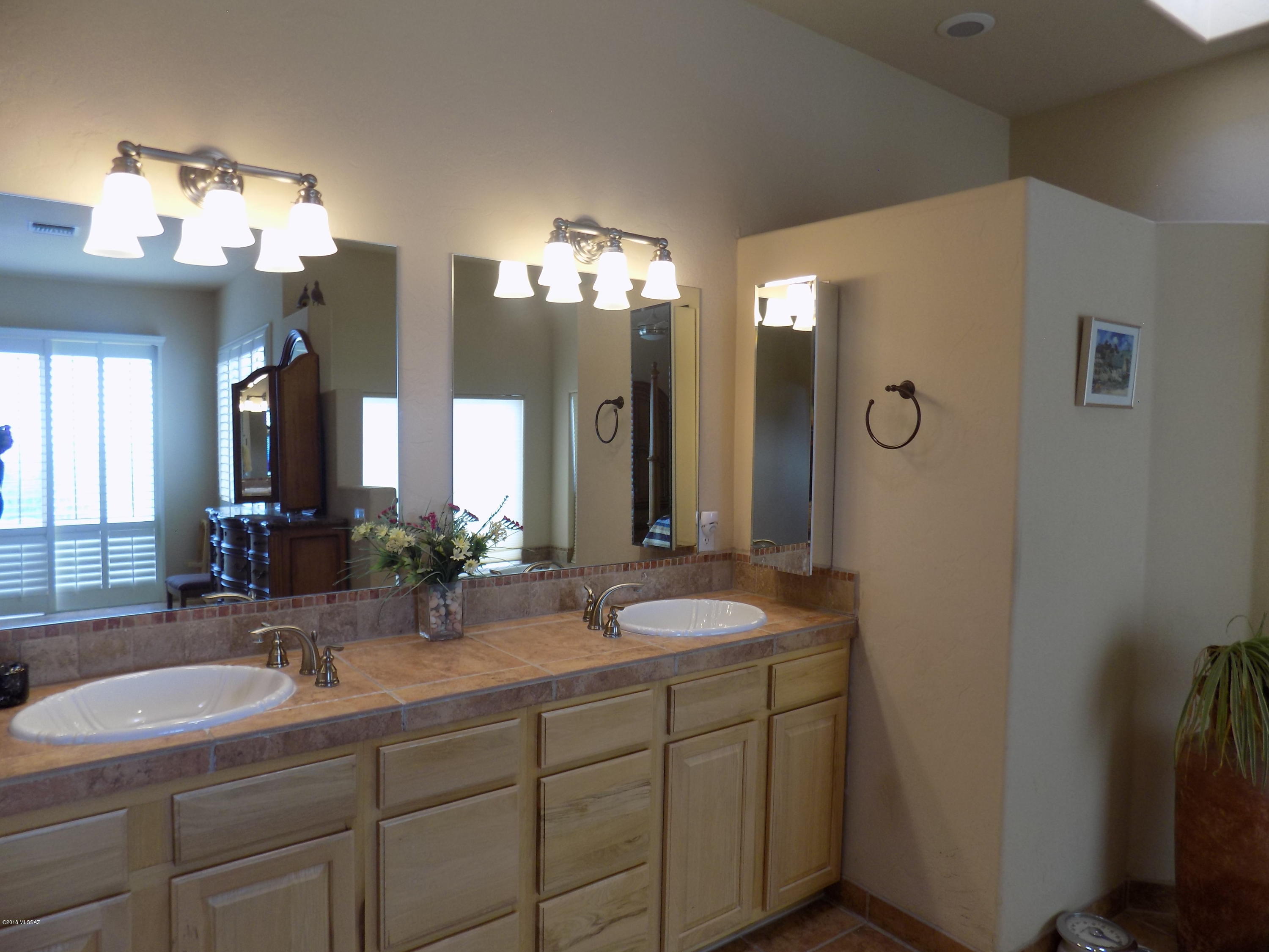 396 Camino Canoa Rio Rico, AZ 85648 - Photo 18 of 37