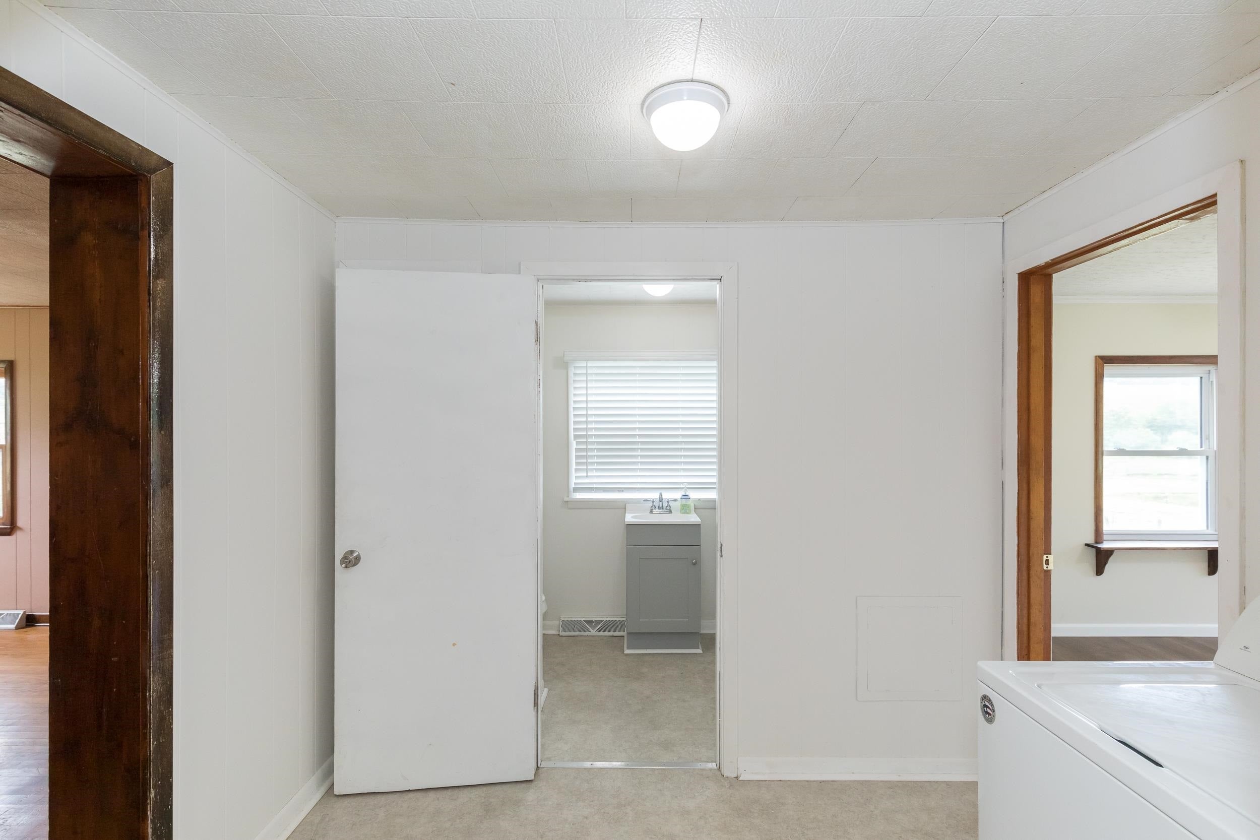3268 Wilderness Road Bland, VA 24315 - Photo 27 of 73 Gallery Image 27