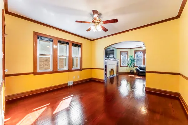 $544,333 | 6120 West School Street, Chicago, IL 60634