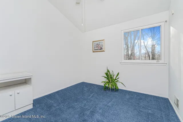 $799,000 | 74 Wolcott Avenue | Annadale