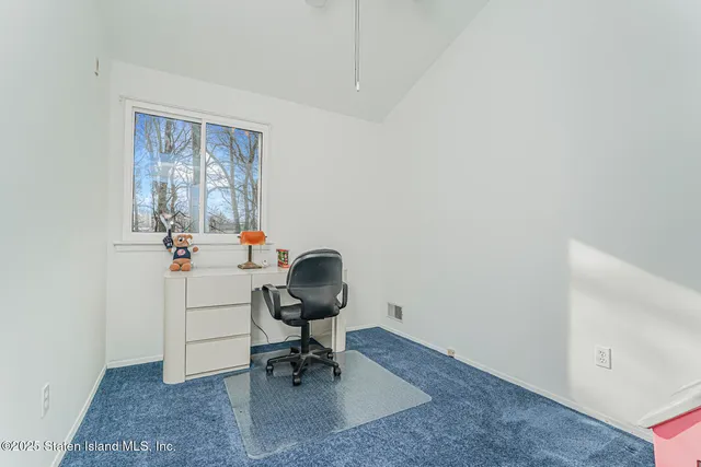 $799,000 | 74 Wolcott Avenue | Annadale