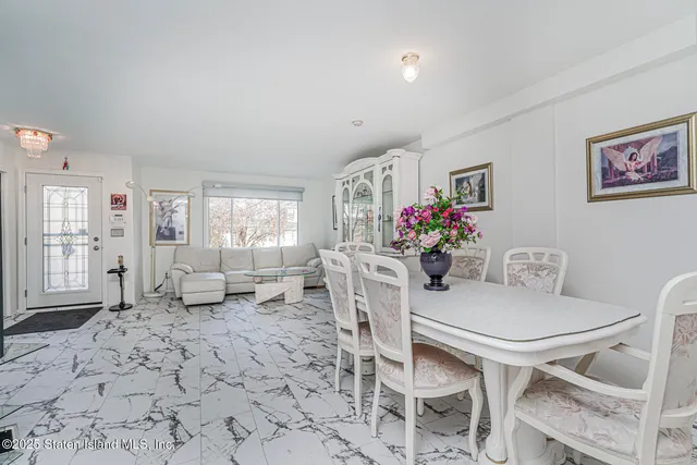 $799,000 | 74 Wolcott Avenue | Annadale