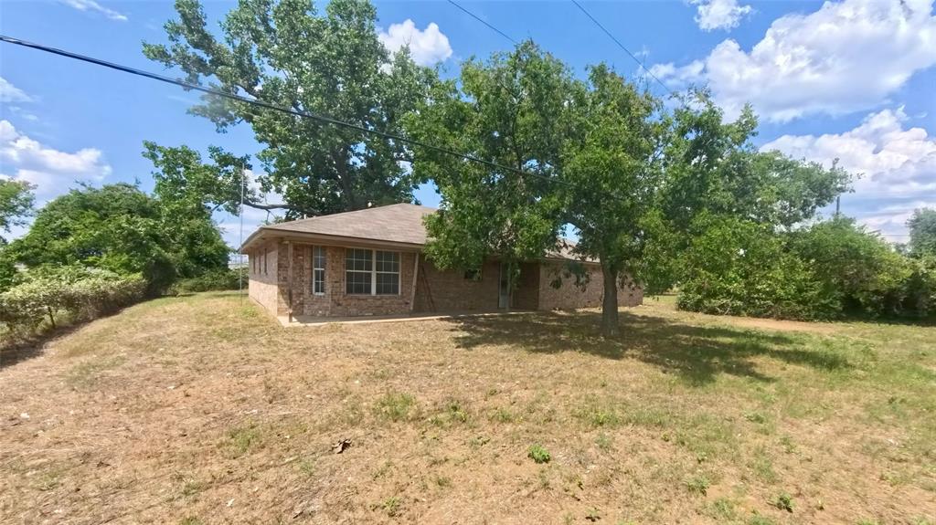 510 New Highland Road Springtown, TX 76082 - Photo 3 of 24