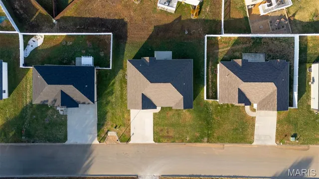 $319,900 | 1547 Kiesha Lane, Farmington, MO 63640