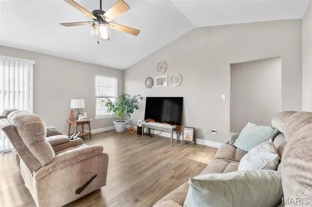 $319,900 | 1547 Kiesha Lane, Farmington, MO 63640