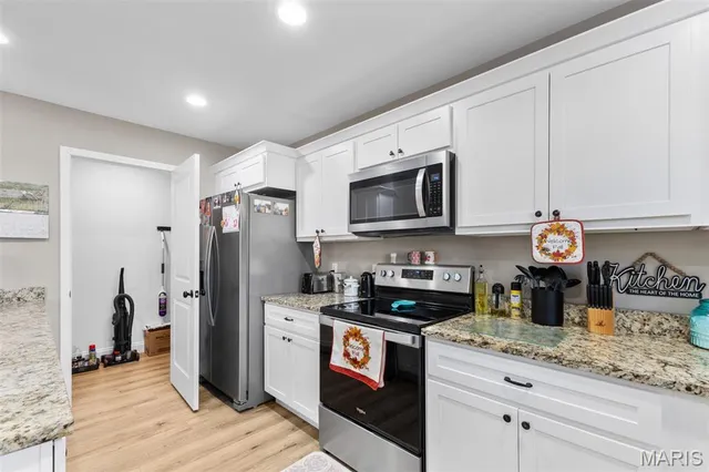 $319,900 | 1547 Kiesha Lane, Farmington, MO 63640