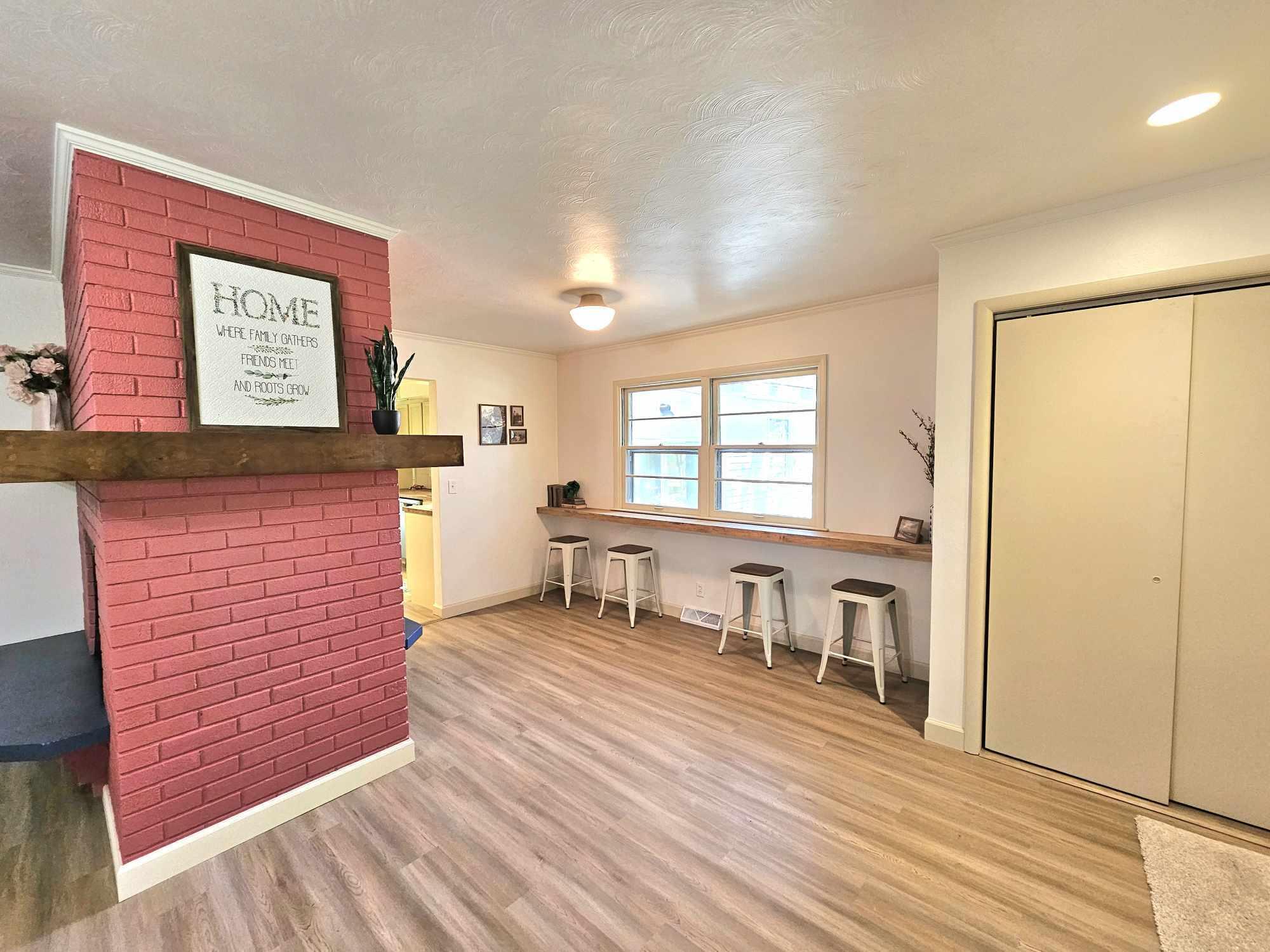 5676 North Sprinkle Road Kalamazoo, MI 49004 - Photo 3 of 65 Sprinkle20