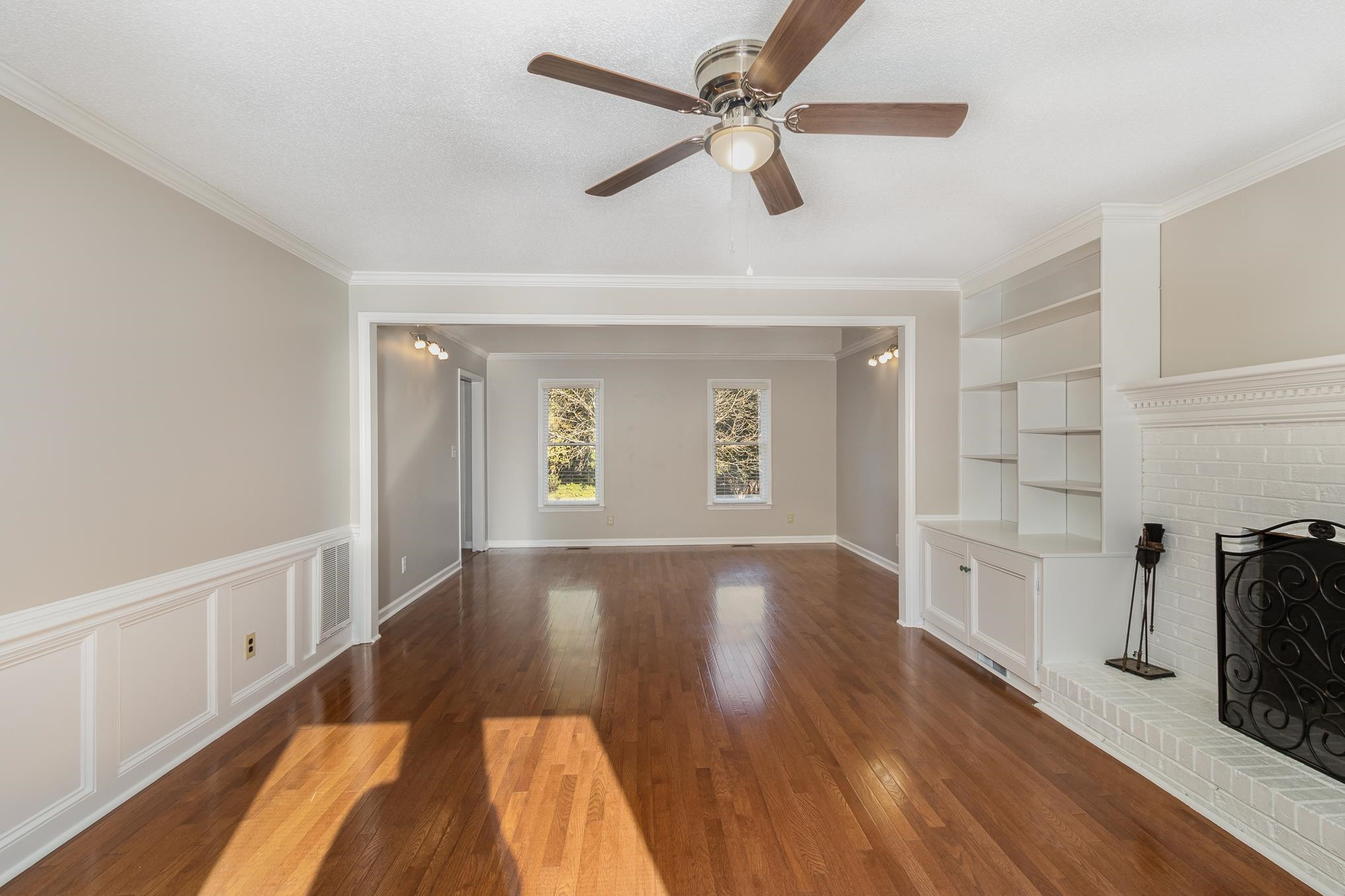 7305 Glendower Road Raleigh, NC 27613 - Photo 10 of 30 Family Room