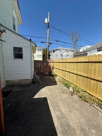 $4,000 | 135 North Avolyn Avenue, Unit SEPTEMBER, Ventnor City, NJ 08406