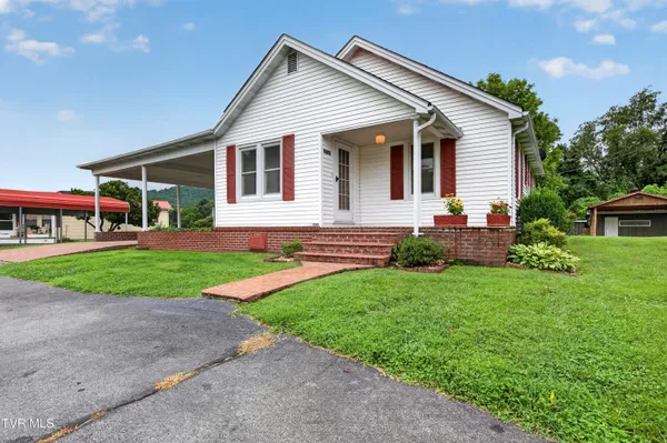 $399,000 | 31198 Nova Drive, Damascus, VA 24236