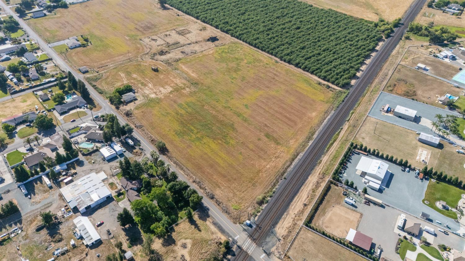10138 Spring Street Galt, CA 95632 - Photo 7 of 26 Gallery Image 7