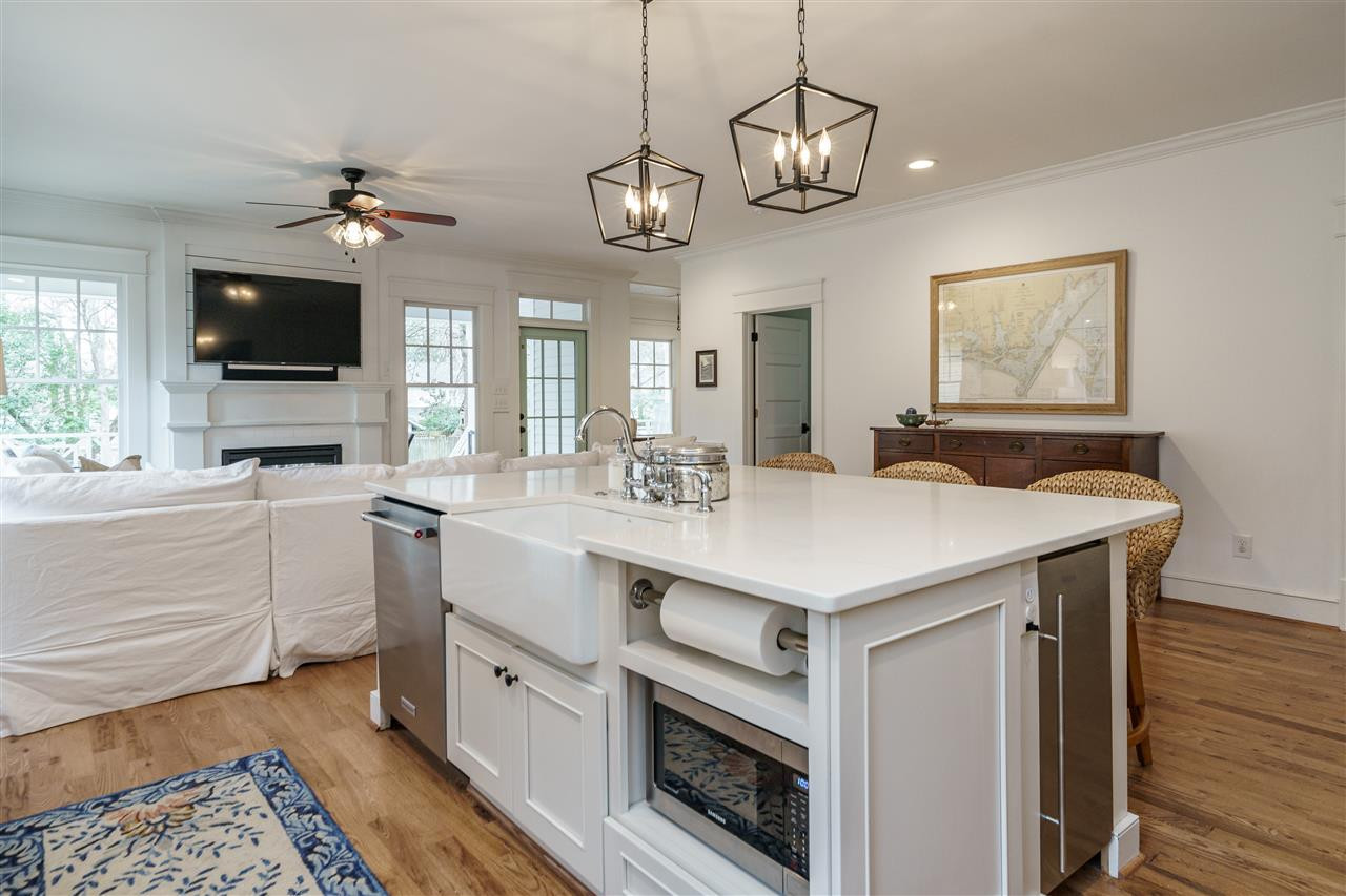 107 East Whitaker Mill Road Raleigh, NC 27608 - Photo 10 of 27 Photo 10