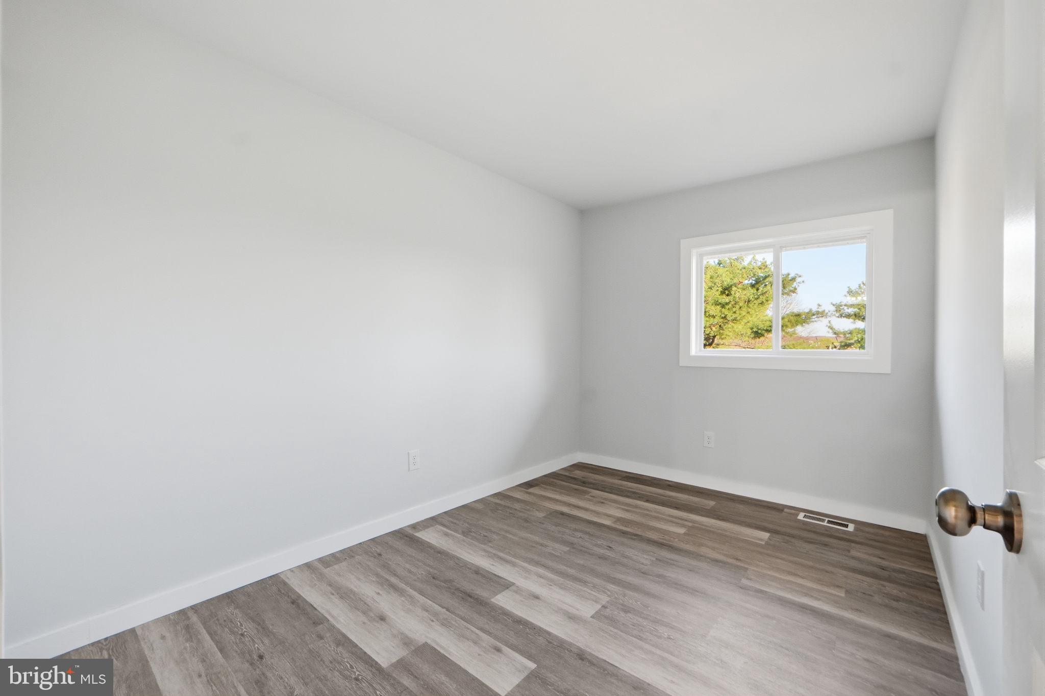 1227 Springtide Place Herndon, VA 20170 - Photo 19 of 29