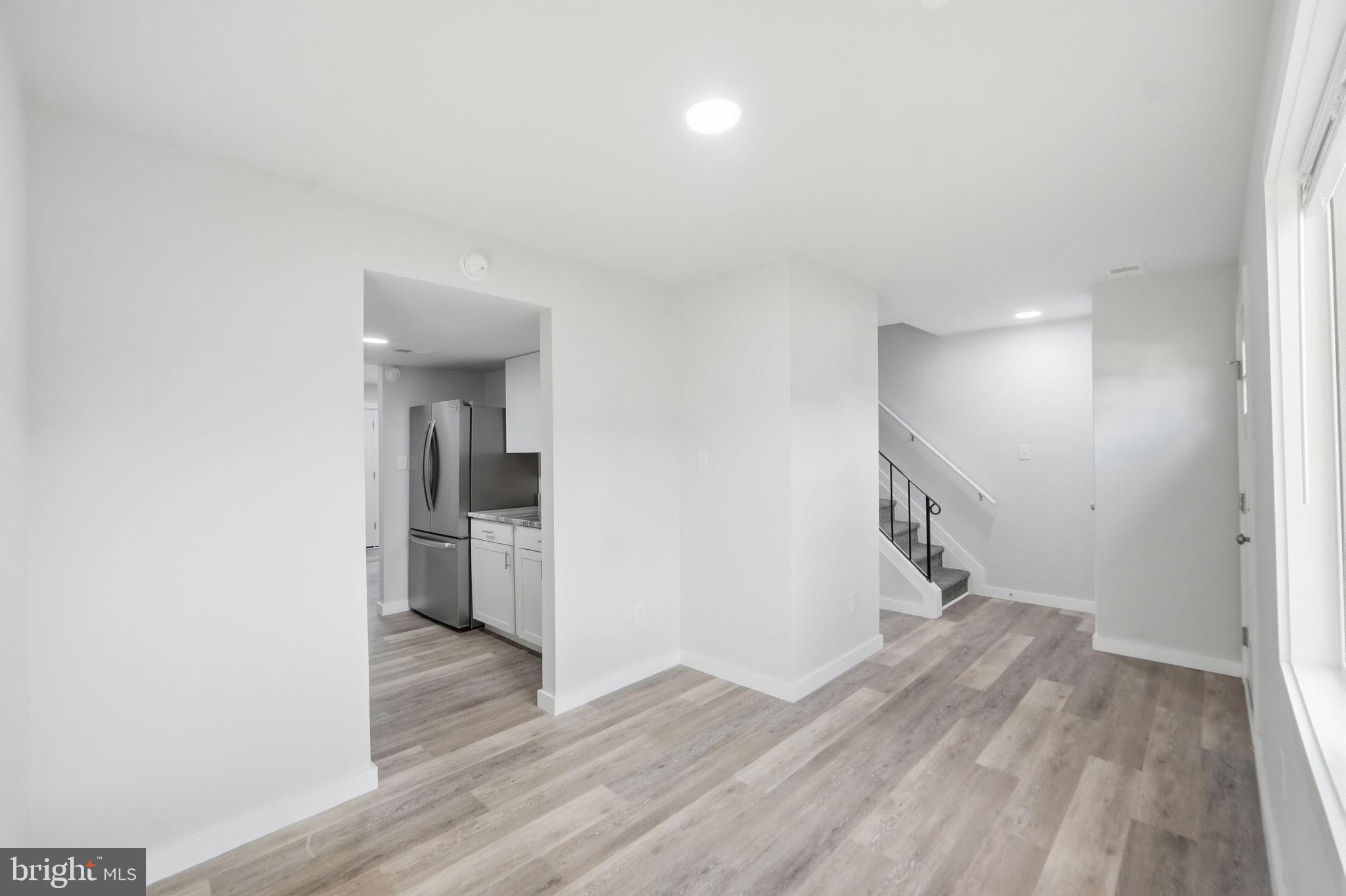 1227 Springtide Place Herndon, VA 20170 - Photo 5 of 29