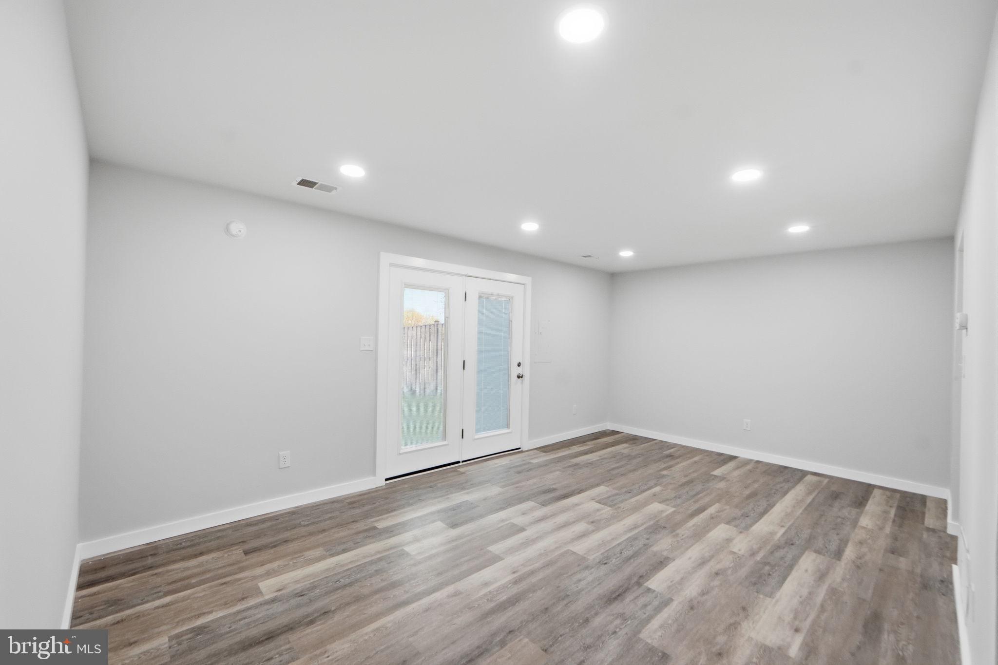 1227 Springtide Place Herndon, VA 20170 - Photo 9 of 29