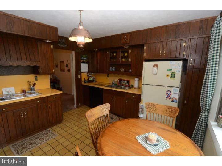 501 Gibraltar Road Reading, PA 19606 - Photo 10 of 20 Kitchen