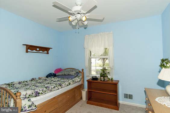 1 Thorburn Road Gaithersburg, MD 20878 - Photo 14 of 19 Bedroom