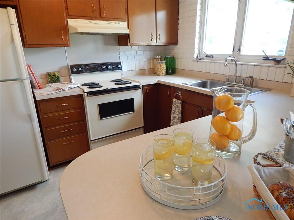 5114 Pawnee Road Toledo, OH 43613 - Photo 10 of 20 Gallery Image 10