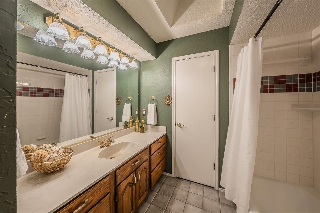 536 North Briery Road Irving, TX 75061 - Photo 12 of 21