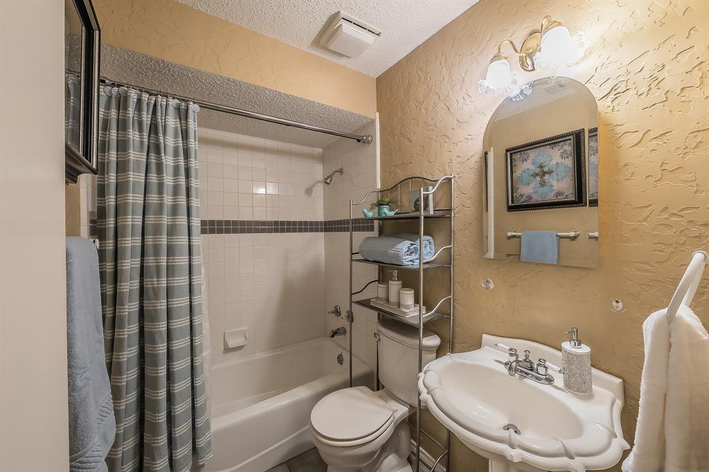 536 North Briery Road Irving, TX 75061 - Photo 15 of 21