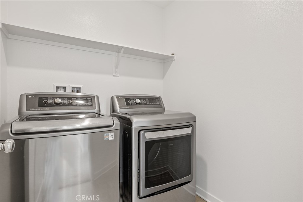 1942 North Florish Drive Compton, CA 90222 - Photo 38 of 47 a view of washer and dryer