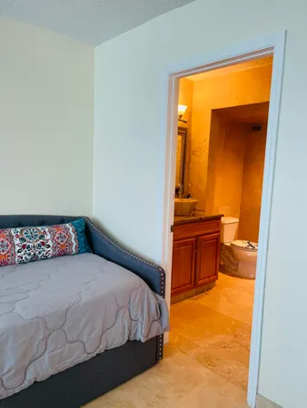 $4,500 | Undisclosed Address, Hillsboro Beach, FL 33062