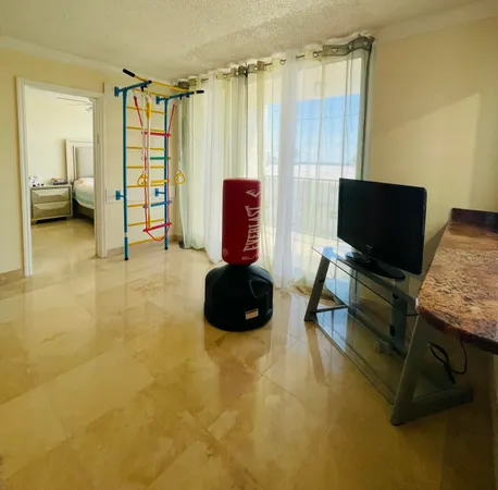 $4,500 | Undisclosed Address, Hillsboro Beach, FL 33062