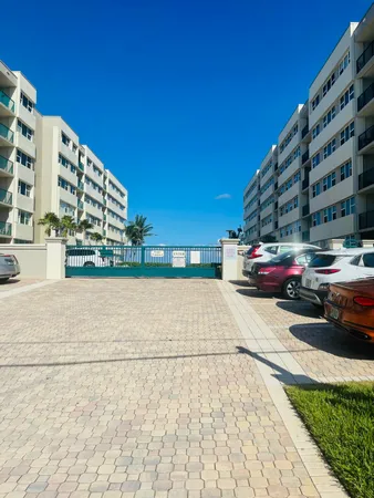 $4,500 | Undisclosed Address, Hillsboro Beach, FL 33062