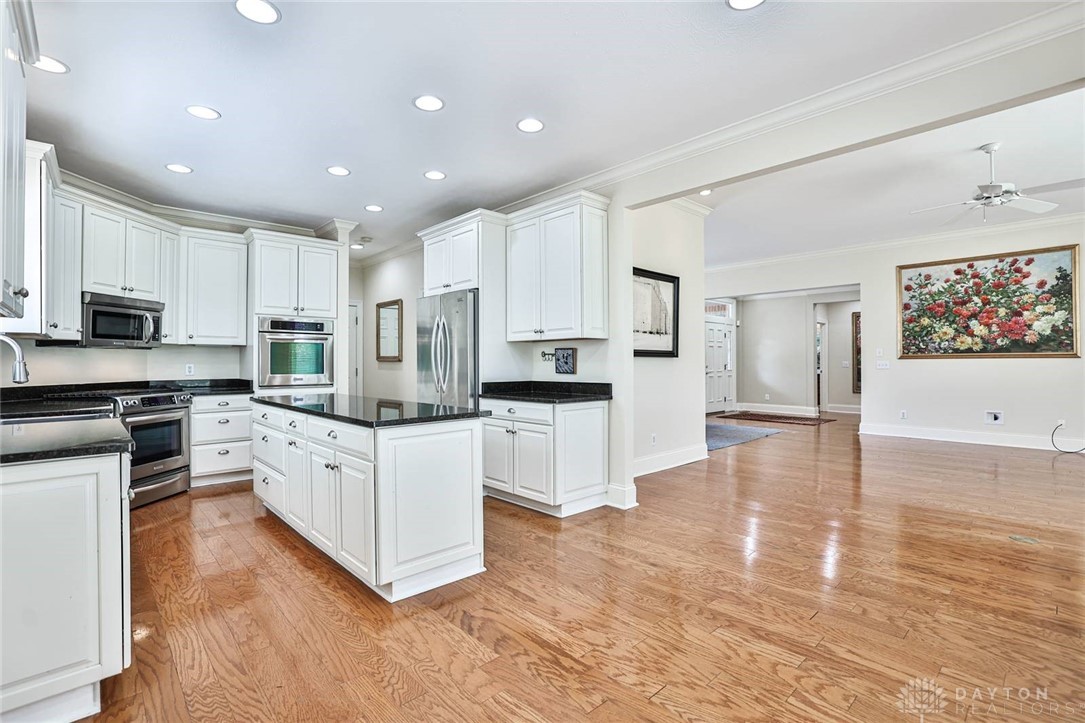 126 Rue Marseille Kettering, OH 45429 - Photo 34 of 35 Open Floor Plan