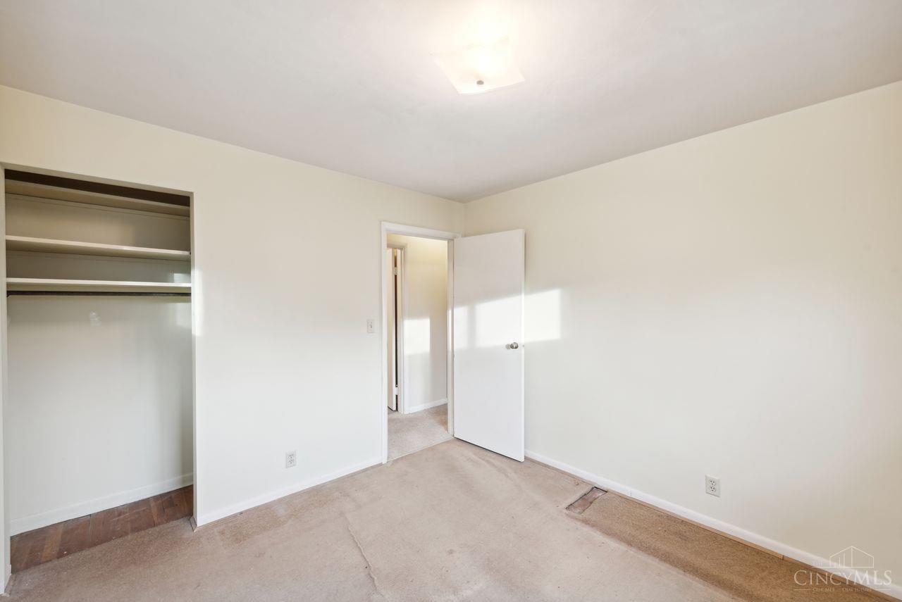 6622 Blue Rock Road Cincinnati, OH 45247 - Photo 15 of 23 Gallery Image 15