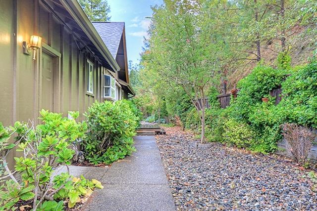 1601 Hugo Road Merlin, OR 97532 - Photo 18 of 25 Additional Photo