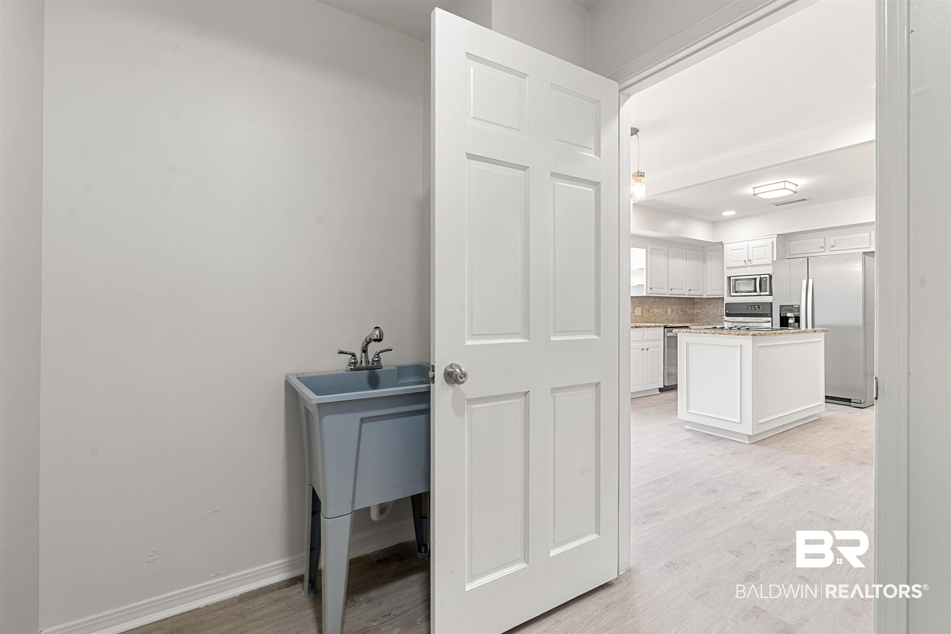 520 Ridgewood Drive Daphne, AL 36526 - Photo 29 of 35 Gallery Image 29