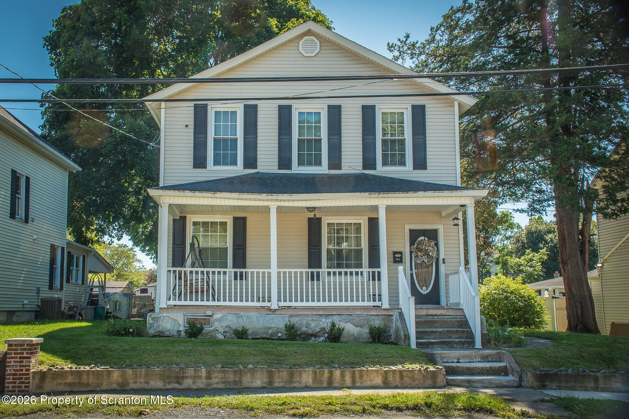 214 Main Street Moosic, PA 18507 - Photo 2 of 28 Front