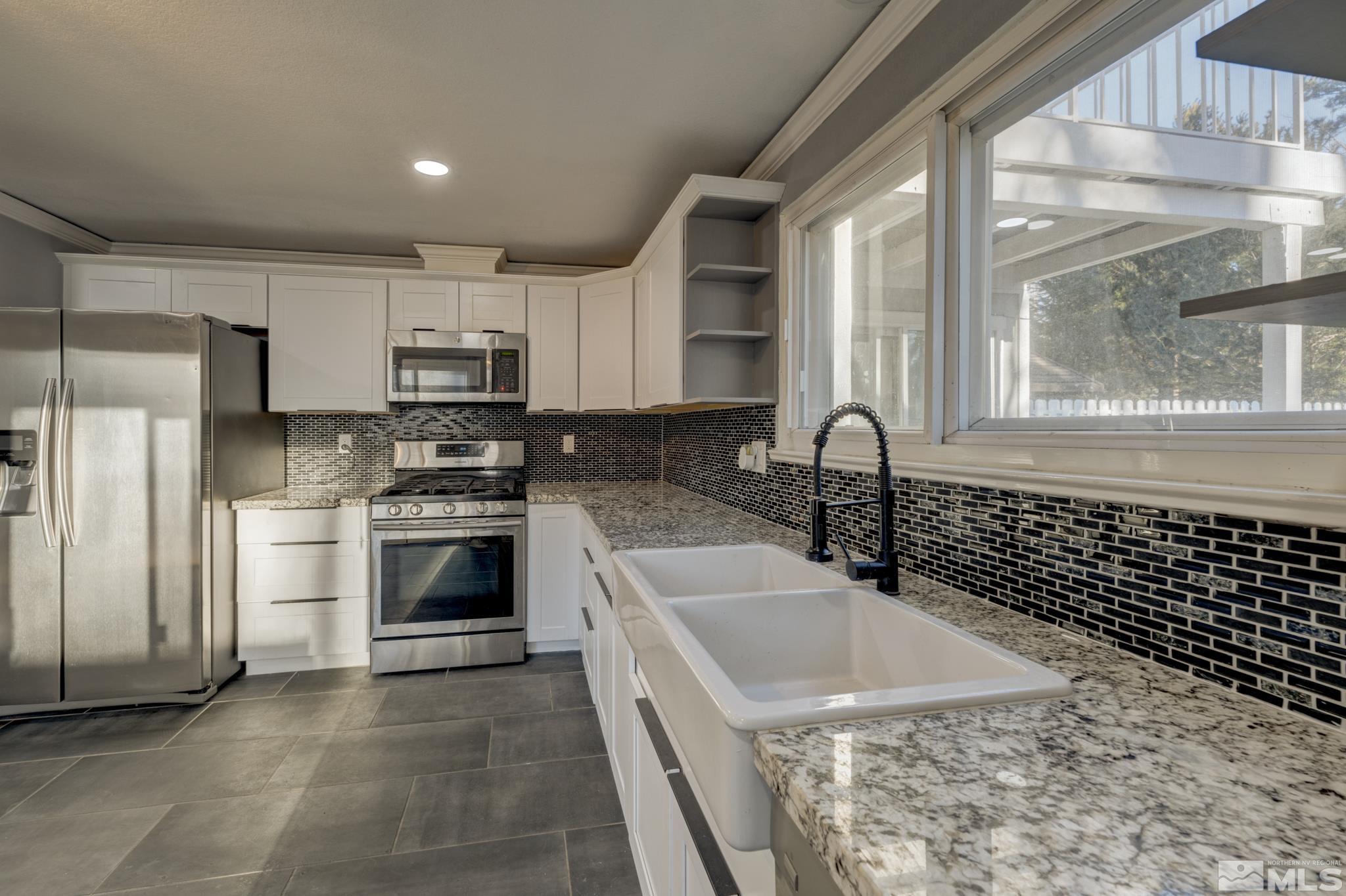 7654 Rhinestone Circle Reno, NV 89511 - Photo 4 of 35 Photo 4