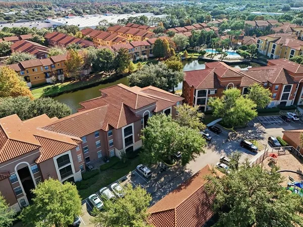 $1,950 | 6141 Metrowest Boulevard, Unit 207, Orlando, FL 32835