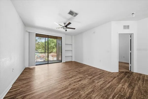 $1,950 | 6141 Metrowest Boulevard, Unit 207, Orlando, FL 32835