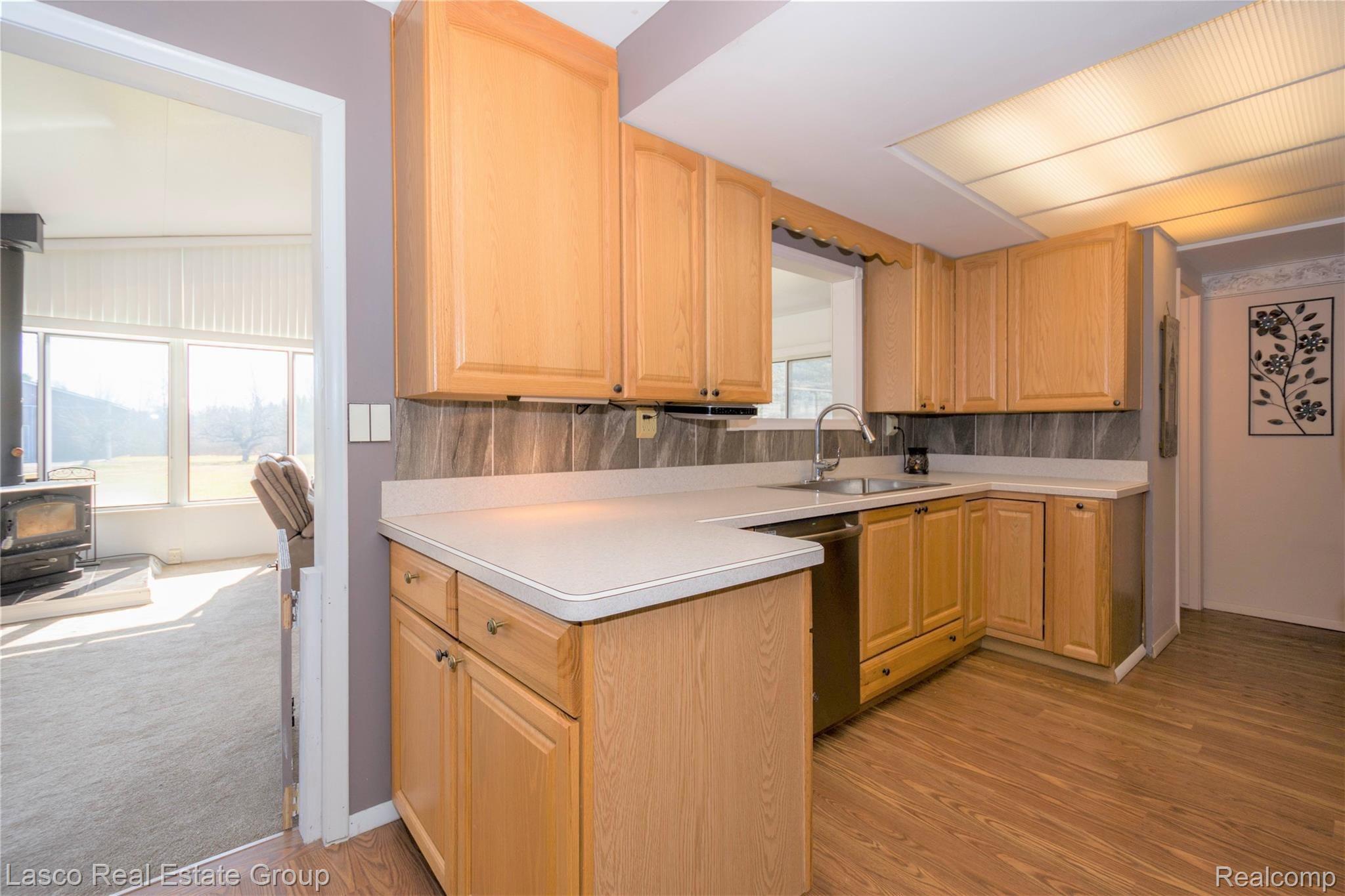 2403 West Ray Road Fenton, MI 48430 - Photo 13 of 23 DSC_2801.jpg