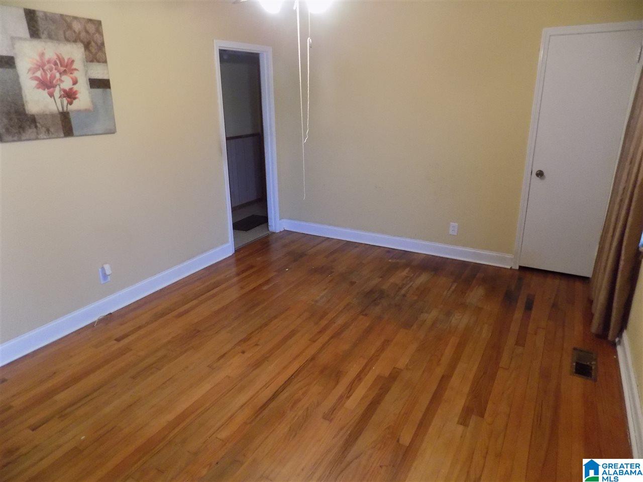 916 8th Street Pleasant Grove, AL 35127 - Photo 2 of 9