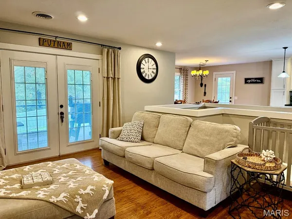 $389,000 | 11429 Northview Drive, Dexter, MO 63841