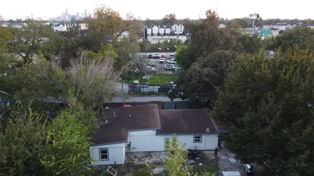 $2,450 | 1019 East 32nd Street, Houston, TX 77022