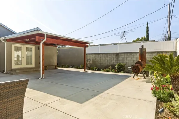 $5,000 | 1451 North Catalina Street, Burbank, CA 91505