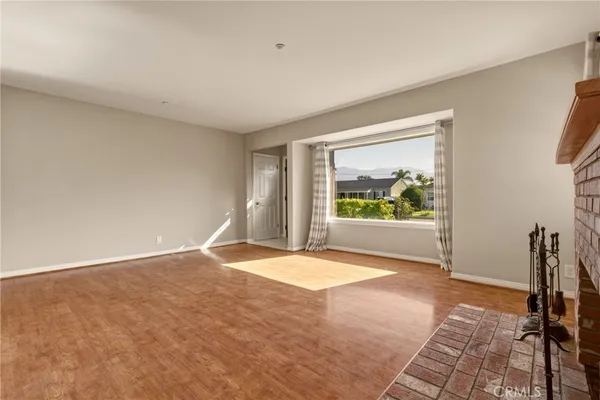 $5,000 | 1451 North Catalina Street, Burbank, CA 91505